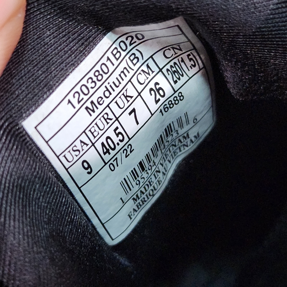 BROOKS GHOST 15 - Women's Athletic Shoes - SIZE 9 B - Picture 9 of 9